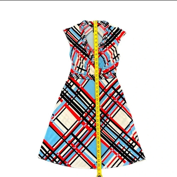 BCBG MAXAZRIA Y2K Dress XXS, Crossover Fit & Flare - Picture 5 of 7